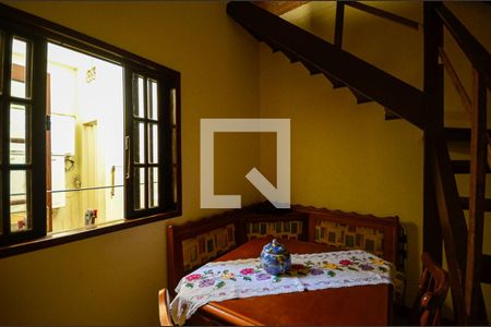 Quarto de casa à venda com 2 quartos, 80m² em Santa Rosa, Niterói