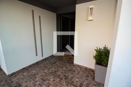 Hall de Entrada de casa à venda com 4 quartos, 250m² em Medianeira, Porto Alegre