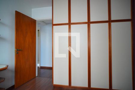 Suíte de apartamento à venda com 2 quartos, 90m² em Auxiliadora, Porto Alegre
