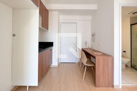 Cozinha de apartamento à venda com 1 quarto, 32m² em Perdizes, São Paulo