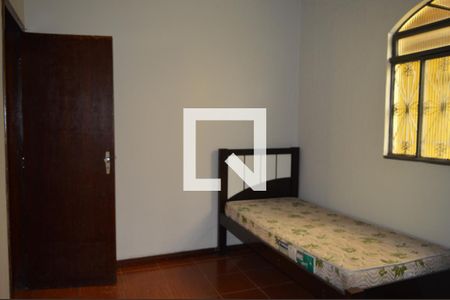 Casa à venda com 4 quartos, 180m² em Feijão Miúdo, Contagem