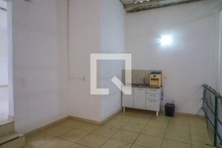 Casa à venda com 351m², 2 quartos e 4 vagas Casa à venda com 351m², 2 quartos e 4 vagasCozinha 2