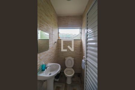 Casa à venda com 351m², 2 quartos e 4 vagas Casa à venda com 351m², 2 quartos e 4 vagasBanheiro