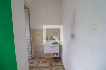 Casa à venda com 351m², 2 quartos e 4 vagas Casa à venda com 351m², 2 quartos e 4 vagasCorredor