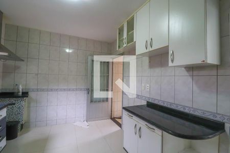 Casa à venda com 351m², 2 quartos e 4 vagas Casa à venda com 351m², 2 quartos e 4 vagasCozinha