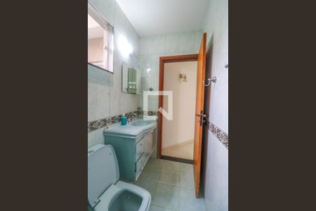 Casa à venda com 351m², 2 quartos e 4 vagas Casa à venda com 351m², 2 quartos e 4 vagasBanheiro