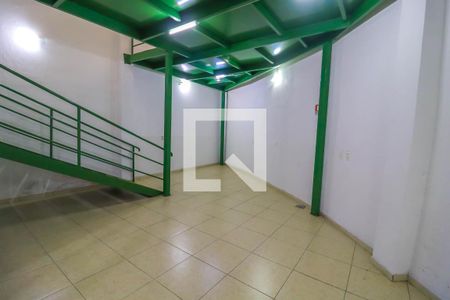 Casa à venda com 351m², 2 quartos e 4 vagas Casa à venda com 351m², 2 quartos e 4 vagasSala 2