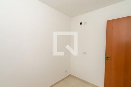 Quarto 2 de kitnet/studio para alugar com 2 quartos, 43m² em Jardim Tranqüilidade, Guarulhos