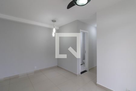 Sala de apartamento para alugar com 3 quartos, 55m² em Cocaia, Guarulhos