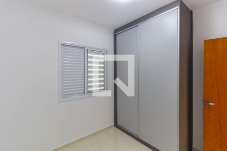 Quarto 2 de apartamento para alugar com 2 quartos, 44m² em Jardim Ana Rosa, São Paulo