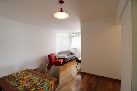 Sala  de apartamento para alugar com 2 quartos, 57m² em Vila Pompéia, São Paulo