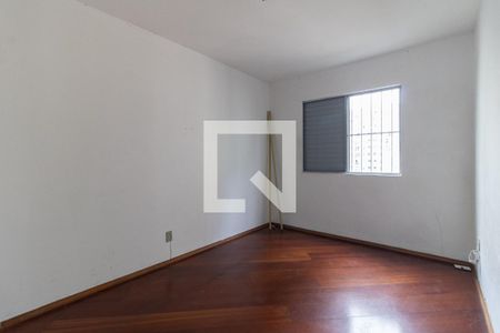 Quarto 1 de apartamento para alugar com 2 quartos, 60m² em Jardim Santa Emília, São Paulo