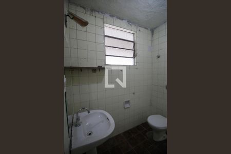 Banheiro de casa para alugar com 1 quarto, 35m² em Vila Haro, Sorocaba