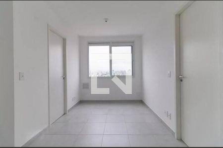 Apartamento à venda com 2 quartos, 34m² em Cambuci, São Paulo