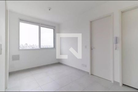 Apartamento à venda com 2 quartos, 34m² em Cambuci, São Paulo