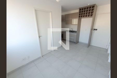 Apartamento à venda com 2 quartos, 34m² em Cambuci, São Paulo