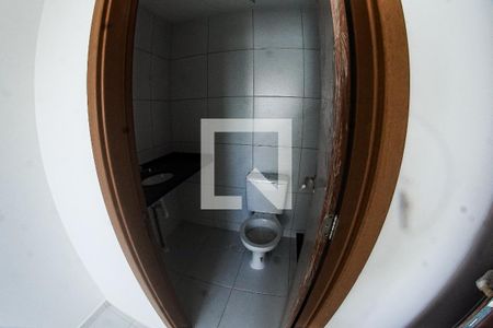 Banheiro de apartamento para alugar com 2 quartos, 60m² em Madalena, Recife