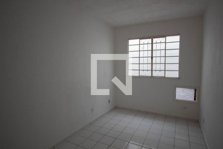 Suíte de casa de condomínio para alugar com 2 quartos, 90m² em Cordovil, Rio de Janeiro