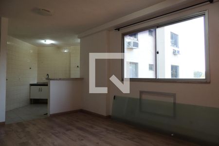 Sala  de apartamento à venda com 1 quarto, 34m² em Freguesia (jacarepaguá), Rio de Janeiro