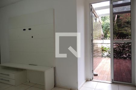 Sala de apartamento para alugar com 2 quartos, 65m² em Camorim, Rio de Janeiro