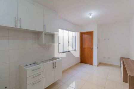 Sala e Cozinha Integrada  de apartamento para alugar com 2 quartos, 39m² em Penha de França, São Paulo