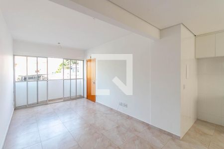 Sala de apartamento para alugar com 2 quartos, 80m² em Fernão Dias, Belo Horizonte