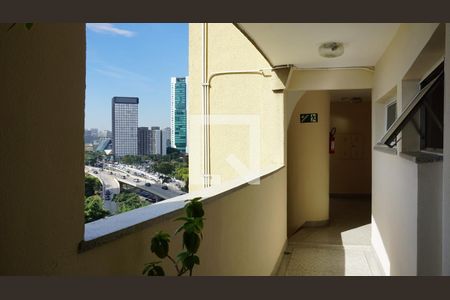 Varanda de apartamento para alugar com 3 quartos, 67m² em Butantã, São Paulo