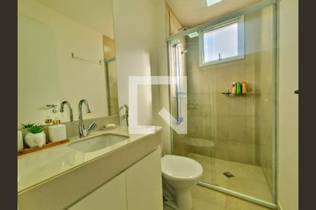 Banheiro de apartamento à venda com 2 quartos, 60m² em Nova Vista, Belo Horizonte