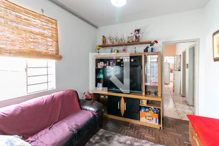 Sala de casa à venda com 5 quartos, 200m² em Carlos Prates, Belo Horizonte