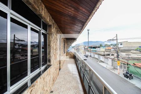 Varanda 2 de apartamento para alugar com 3 quartos, 150m² em Vila Dagmar, Belford Roxo