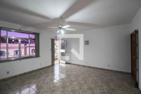 Sala de apartamento para alugar com 3 quartos, 150m² em Vila Dagmar, Belford Roxo