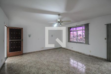 Sala de apartamento para alugar com 3 quartos, 150m² em Vila Dagmar, Belford Roxo
