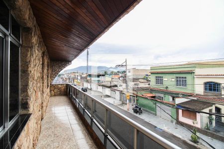 Varanda 2 de apartamento para alugar com 3 quartos, 150m² em Vila Dagmar, Belford Roxo