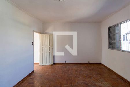 Quarto 1 de casa para alugar com 3 quartos, 220m² em Burgo Paulista, São Paulo