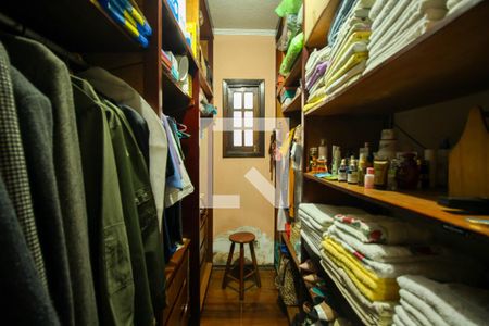 Closet do quarto 1 de casa para alugar com 5 quartos, 208m² em Penha de França, São Paulo