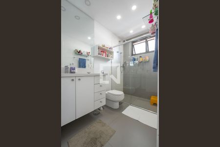 Suíte - Banheiro de apartamento à venda com 3 quartos, 132m² em Jardim das Bandeiras, São Paulo