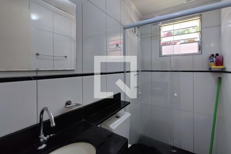 Banheiro de apartamento à venda com 2 quartos, 48m² em Loteamento Parque São Martinho, Campinas