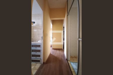 Corredor  de apartamento à venda com 2 quartos, 60m² em Vila Progresso, Campinas