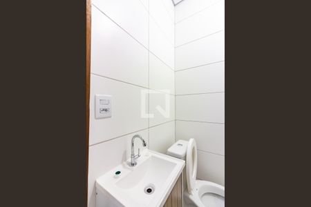 Banheiro  de apartamento para alugar com 1 quarto, 30m² em Presidente Altino, Osasco