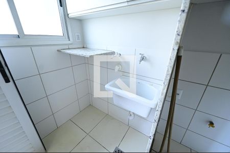 Cozinha/Area de Serviço de apartamento para alugar com 2 quartos, 70m² em Parque Oeste Industrial, Goiânia