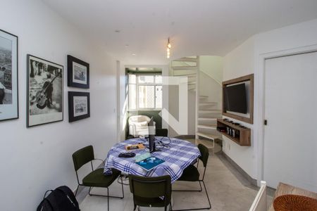 Sala de apartamento à venda com 2 quartos, 110m² em Serra, Belo Horizonte