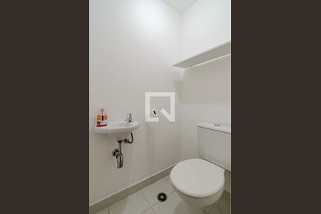 Lavabo de apartamento para alugar com 1 quarto, 40m² em Sumarezinho, São Paulo