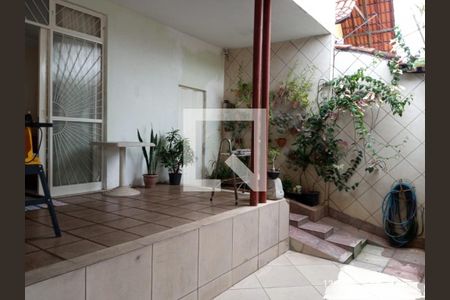 Casa à venda com 3 quartos, 165m² em Alípio de Melo, Belo Horizonte