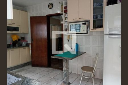 Casa à venda com 3 quartos, 165m² em Alípio de Melo, Belo Horizonte