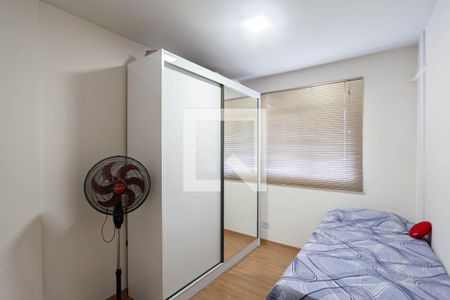 Quarto de apartamento à venda com 2 quartos, 75m² em Glória, Belo Horizonte