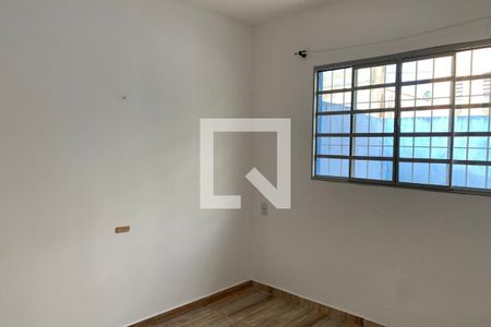 Quarto 2 de casa para alugar com 2 quartos, 120m² em Parque Residencial Casa Branca, Suzano