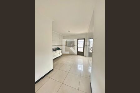 Casa para alugar com 3 quartos, 226m² em Planalto, Belo Horizonte