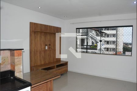 Sala de casa para alugar com 2 quartos, 56m² em Itapuã, Salvador