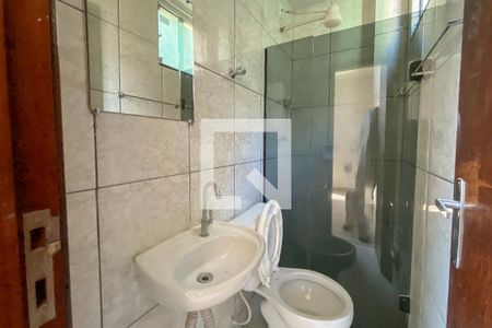 Banheiro da Suíte de apartamento para alugar com 3 quartos, 62m² em Caiçaras, Belo Horizonte