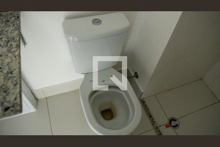 Banheiro de kitnet/studio à venda com 1 quarto, 22m² em República, São Paulo